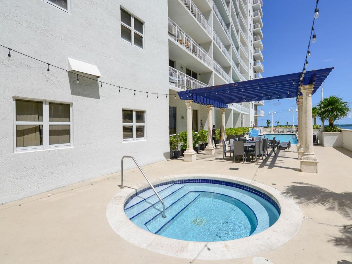 Beautiful Apartment In The Heart Of Brickell Miami Bagian luar foto