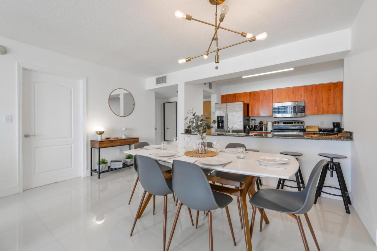 Beautiful Apartment In The Heart Of Brickell Miami Bagian luar foto